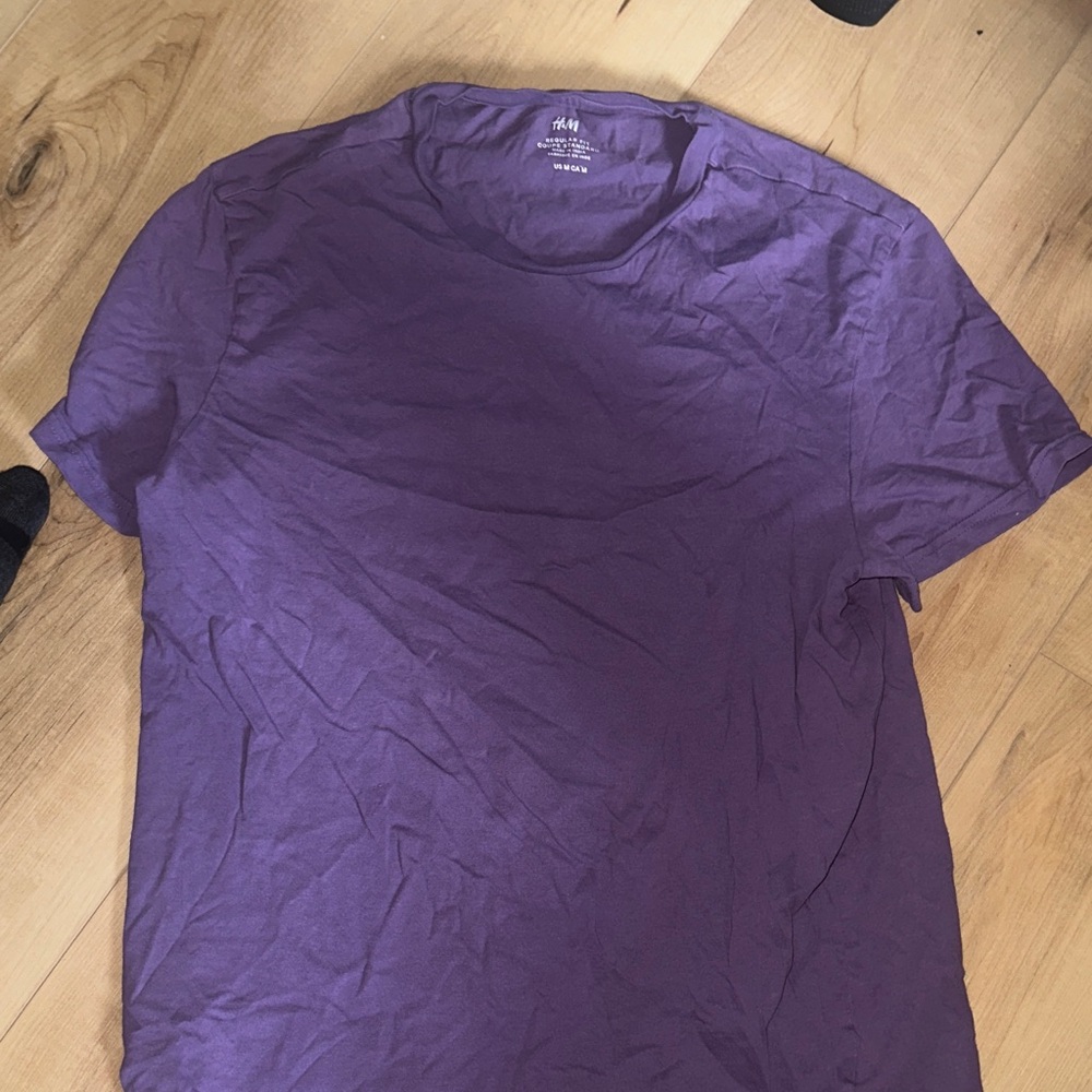 H&M Men's Rich Purple Short Sleeve Tee